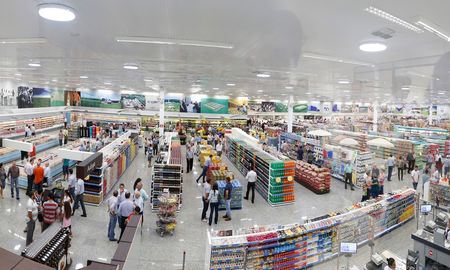 Imagen ilustrativa. La mujer de 83 años se descompensó en el sector de góndolas de un hipermercado de Tolosa y falleció pese a la rápida asistencia médica. Imagen ilustrativa. La mujer de 83 años se descompensó en el sector de góndolas de un hipermercado de Tolosa y falleció pese a la rápida asistencia médica.