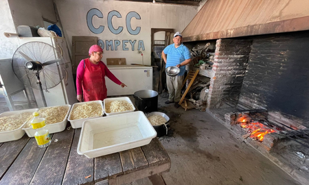 Los comedores comunitarios y copas de leche en Santa Fe enfrentan una situación crítica. Los comedores comunitarios y copas de leche en Santa Fe enfrentan una situación crítica.