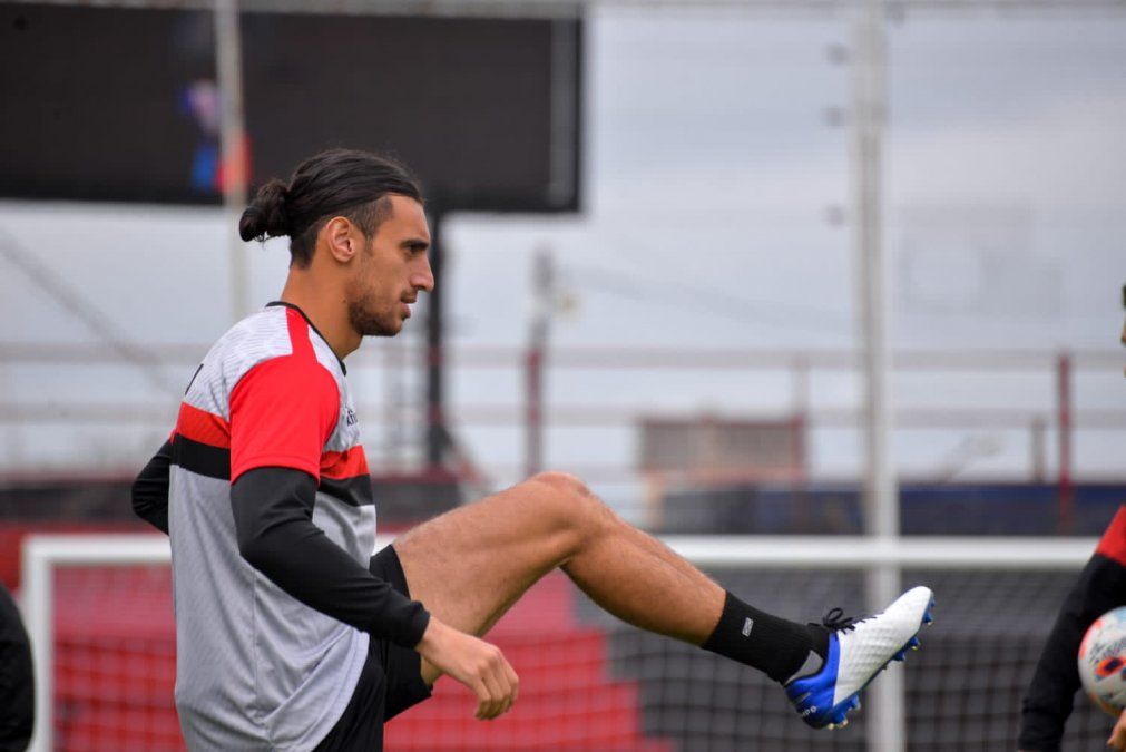 Sebastián Sosa Sánchez queda libre este 31 de diciembre y Colón se mete en la puja por quedarse con sus servicios. 