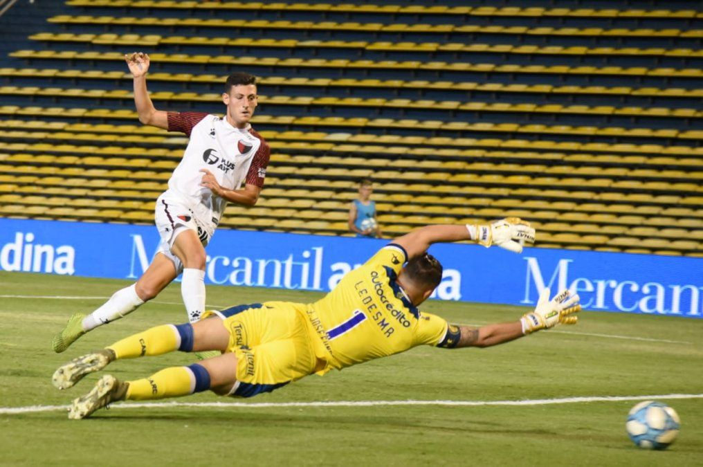 Corre riesgo el partido de Colón-Rosario Central por casos de Covid