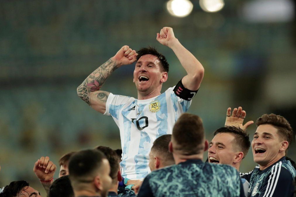 Lanzan una campaña para que Argentina juegue en Qatar con la camiseta que conquistó la Copa América 2021.