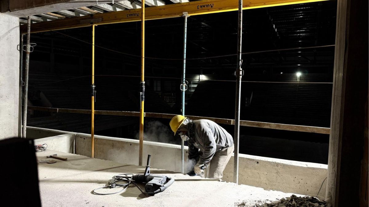 La obra de arquitectura deportiva que construye la Provincia en la capital santafesina, de cara a los Juegos Suramericanos, ya presenta un 70% de avance. La obra de arquitectura deportiva que construye la Provincia en la capital santafesina, de cara a los Juegos Suramericanos, ya presenta un 70% de avance. 