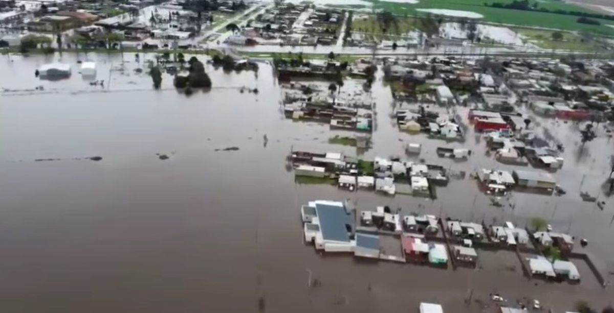 Desde la Provincia confirmaron que en María Teresa hay 21 evacuados. Desde la Provincia confirmaron que en María Teresa hay 21 evacuados.