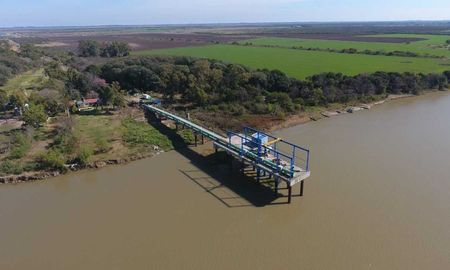 El acueducto biprovincial beneficiará a 410 mil habitantes de Santa Fe y Córdoba. El acueducto biprovincial beneficiará a 410 mil habitantes de Santa Fe y Córdoba.