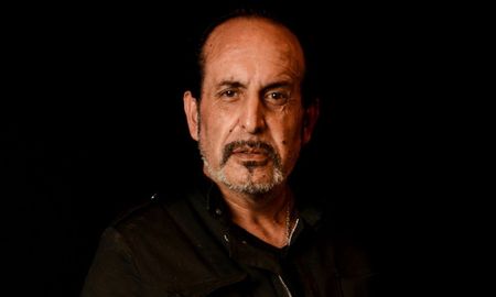 Alejandro Fiore desató su enojo contra Netflix por usar a Los Simuladores sin su consentimiento. Alejandro Fiore desató su enojo contra Netflix por usar a Los Simuladores sin su consentimiento.