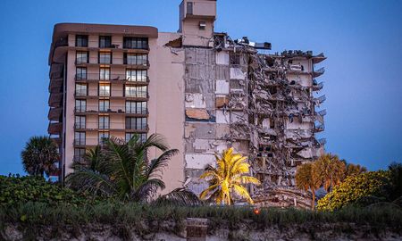 Los rescatistas han encontrado diez víctimas adicionales, elevando el número de muertos a 46, de los cuales 32 han sido identificados, dijo en rueda de prensa Daniella Levine Cava, alcaldesa del condado de Miami-Dade, al que pertenece Surfside. Los rescatistas han encontrado diez víctimas adicionales, elevando el número de muertos a 46, de los cuales 32 han sido identificados, dijo en rueda de prensa Daniella Levine Cava, alcaldesa del condado de Miami-Dade, al que pertenece Surfside.