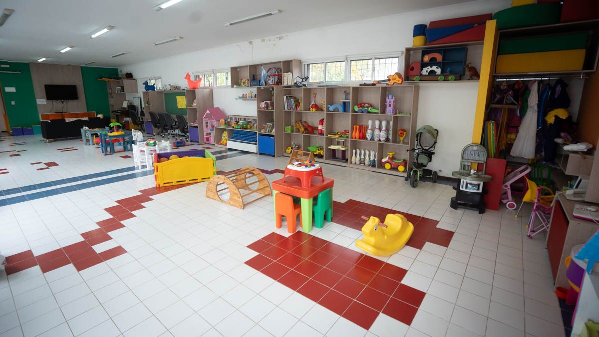 Los niños y sus familias tienen contención y acompañamiento en el momento en que más lo necesitan. Los niños y sus familias tienen contención y acompañamiento en el momento en que más lo necesitan.