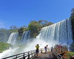 Parques como Talampaya e Iguazú cuentan con la distinción de la UNESCO, lo que exige estándares de conservación internacionales financiados en gran parte por estas tasas. Parques como Talampaya e Iguazú cuentan con la distinción de la UNESCO, lo que exige estándares de conservación internacionales financiados en gran parte por estas tasas.