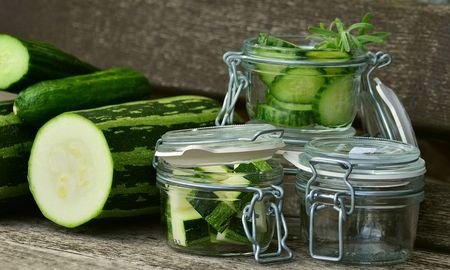 Estos son los beneficios del pepino para mejorar la retención de líquidos. Estos son los beneficios del pepino para mejorar la retención de líquidos.