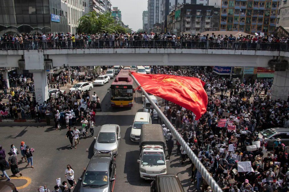 Las protestas son cada vez más multitudinarias en todo el país