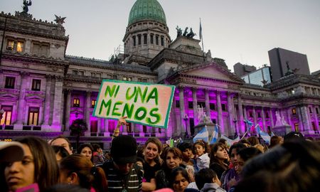 El aniversario de la primera marcha Ni Una Menos tiene este año un contexto de pandemia, por lo que las actividades se trasladan a Internet. El aniversario de la primera marcha Ni Una Menos tiene este año un contexto de pandemia, por lo que las actividades se trasladan a Internet.