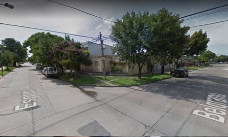 Belgrano y Espora, barrio Guadalupe. Motochorros asaltaron a una madre y su hijo para robarles la moto. Belgrano y Espora, barrio Guadalupe. Motochorros asaltaron a una madre y su hijo para robarles la moto.