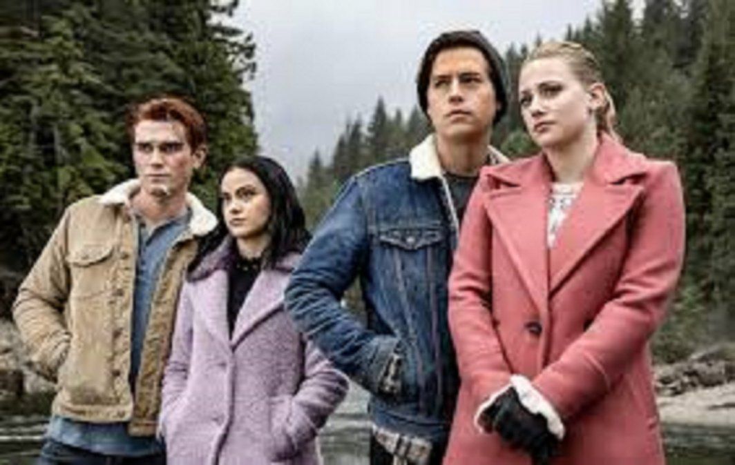 Riverdale: los fanáticos están decepcionados con el póster de la quinta temporada.