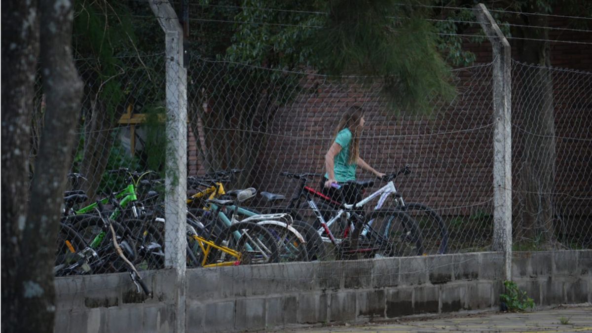 Las bicicletas fueron uno de los elementos que retiraron los alumnos de la escuela de San Cristóbal.