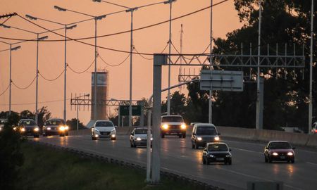 Diez días de plazo y sin respuestas: la Circunvalación de Rosario sigue a oscuras. Diez días de plazo y sin respuestas: la Circunvalación de Rosario sigue a oscuras.