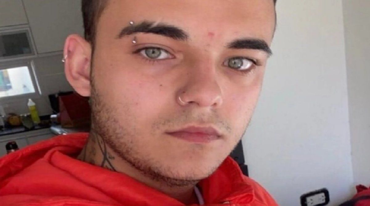 Halló a su hijo asesinado en la cama: investigan si hubo una fiesta en la casa