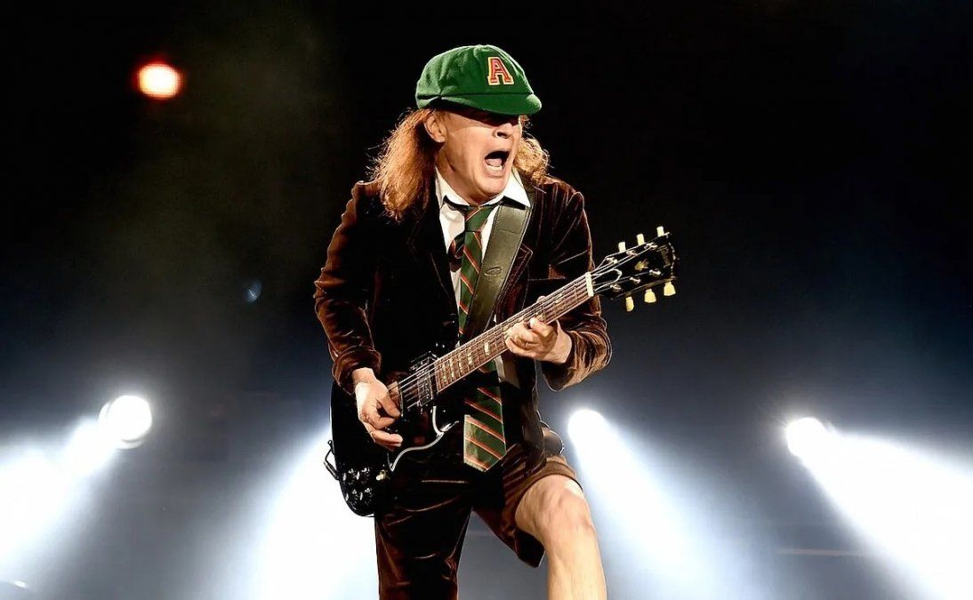 Angus Young cumple 67 años
