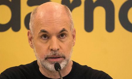 El jefe de gabinete porteño anunció en conferencia de prensa las nuevas medidas que regirán en la Ciudad Autónoma de Buenos Aires, en adhesión con las nacionales. El jefe de gabinete porteño anunció en conferencia de prensa las nuevas medidas que regirán en la Ciudad Autónoma de Buenos Aires, en adhesión con las nacionales.