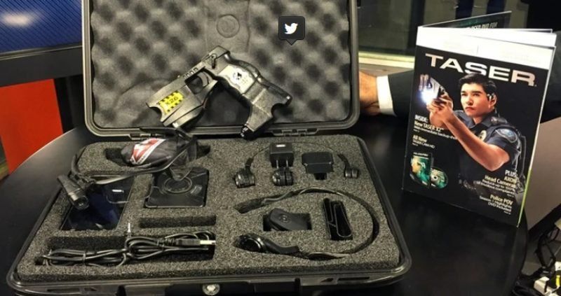 Otra iniciativa del edil, solicita al gobierno provincial autorizar la compra de ese tipo de armamento destinado a la policía de Santa Fe y establecer un protocolo de utilización.