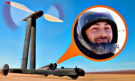 Derek Muller se quedó con la apuesta de 10 mil dólares. Derek Muller se quedó con la apuesta de 10 mil dólares.