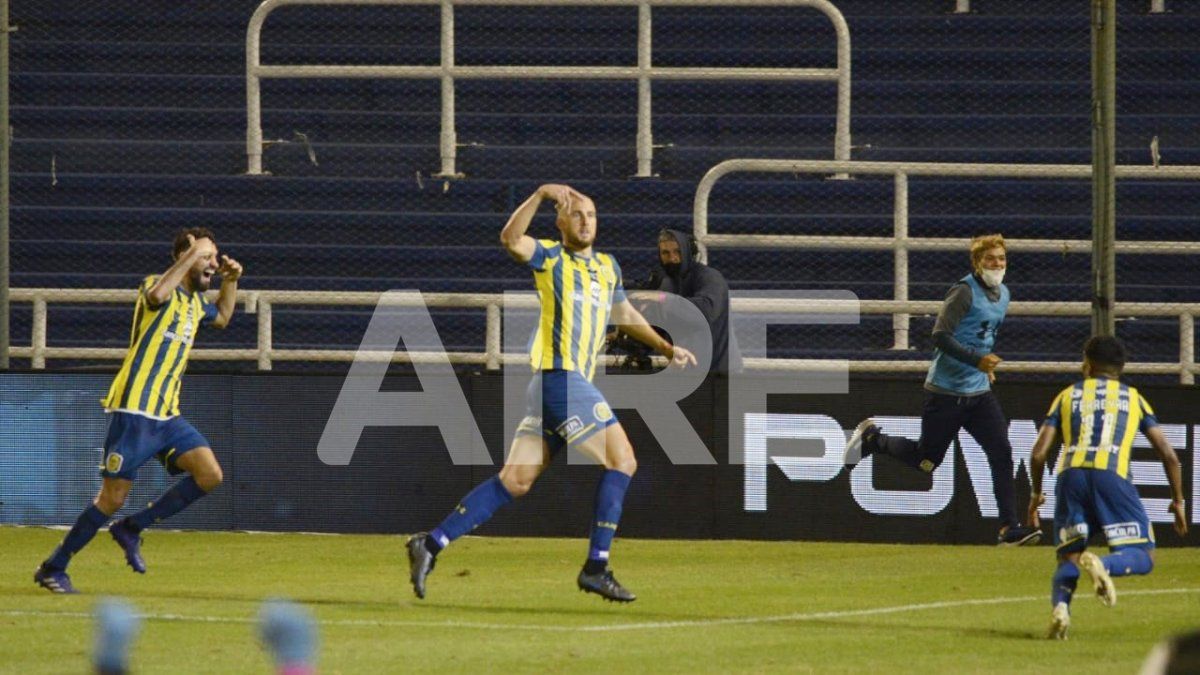 Rosario Central venció 3 a 0 a Newells