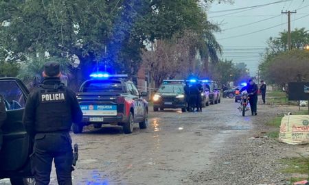 Fuerte operativo policial en barrio Nueva Esperanza. Fuerte operativo policial en barrio Nueva Esperanza.