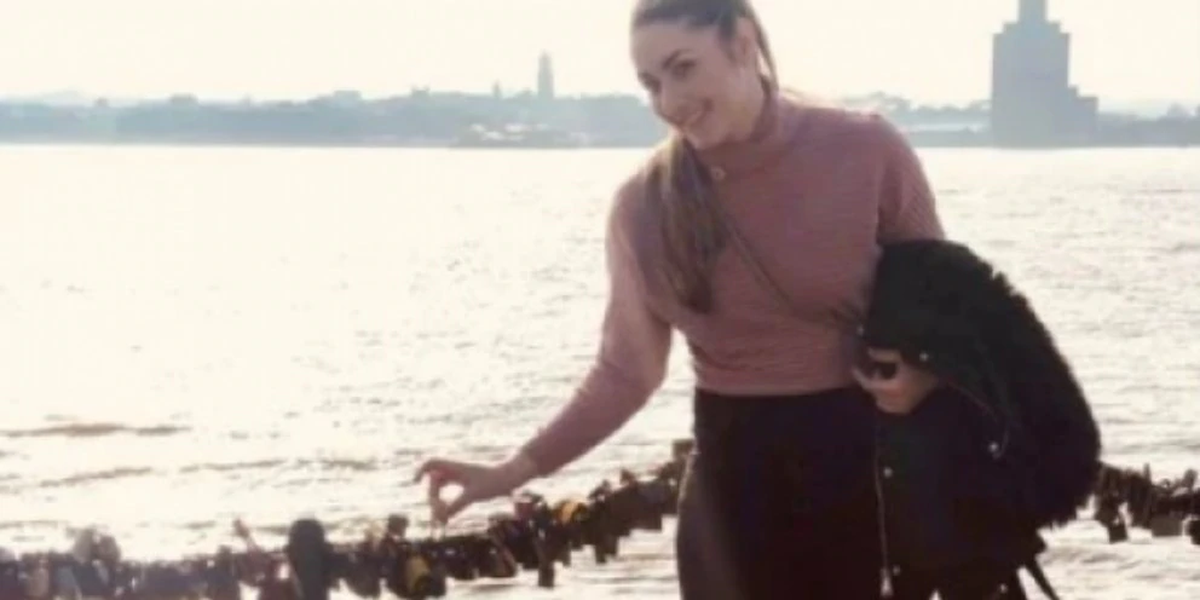 El tribunal le adjudicó a la joven de 30 años llamada Lauren Arafat 250 horas de trabajo comunitario y 14 días de "actividades de rehabilitación" por su venganza. 