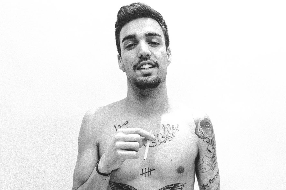 Rels B, el artista que acompañó a Fito Páez en Viña 2023.