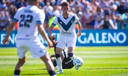 El delantero de Vélez Braian Romero anotó el gol del triunfo. El delantero de Vélez Braian Romero anotó el gol del triunfo.