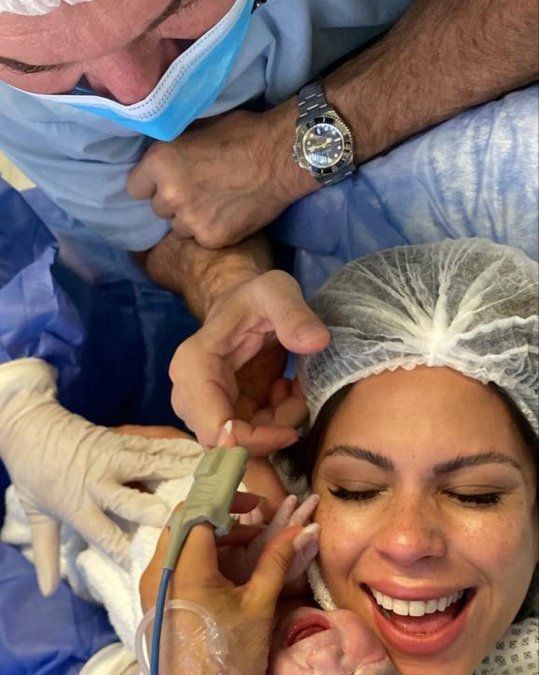 Barby Franco mostró la primera foto de su hija Sarah.