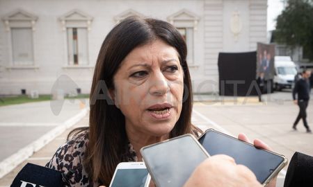 Lo que vimos fue un hombre en retirada, engañándose a sí mismo, sin futuro, sin esperanza, criticó Clara García. Lo que vimos fue un hombre en retirada, engañándose a sí mismo, sin futuro, sin esperanza, criticó Clara García.