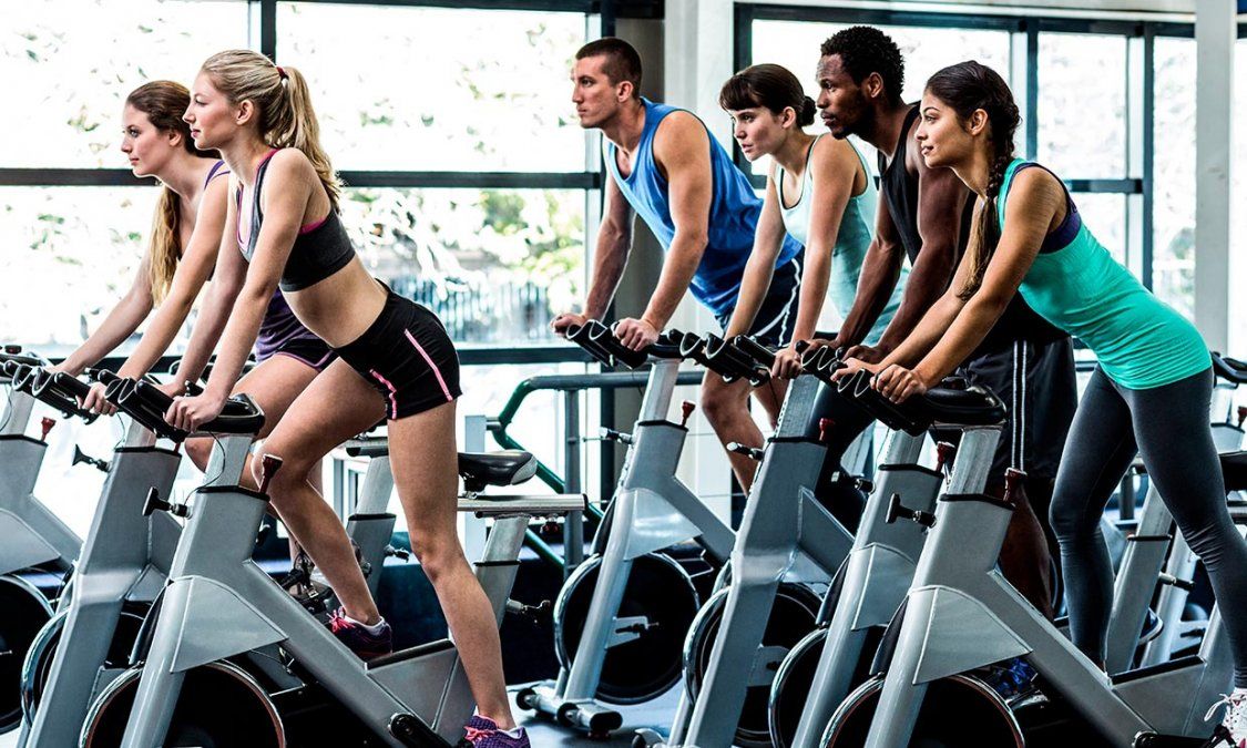 Estos son los riesgos de practicar ‘spinning’