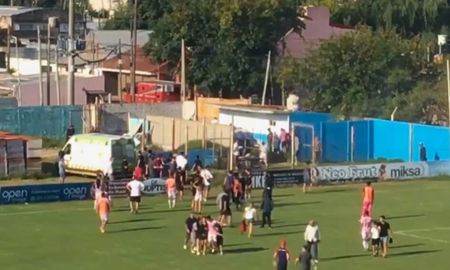 El partido entre Villa San Carlos vs. Los Andes, fue suspendido por piedrazos de hinchas locales a la delegación visitante. El partido entre Villa San Carlos vs. Los Andes, fue suspendido por piedrazos de hinchas locales a la delegación visitante.
