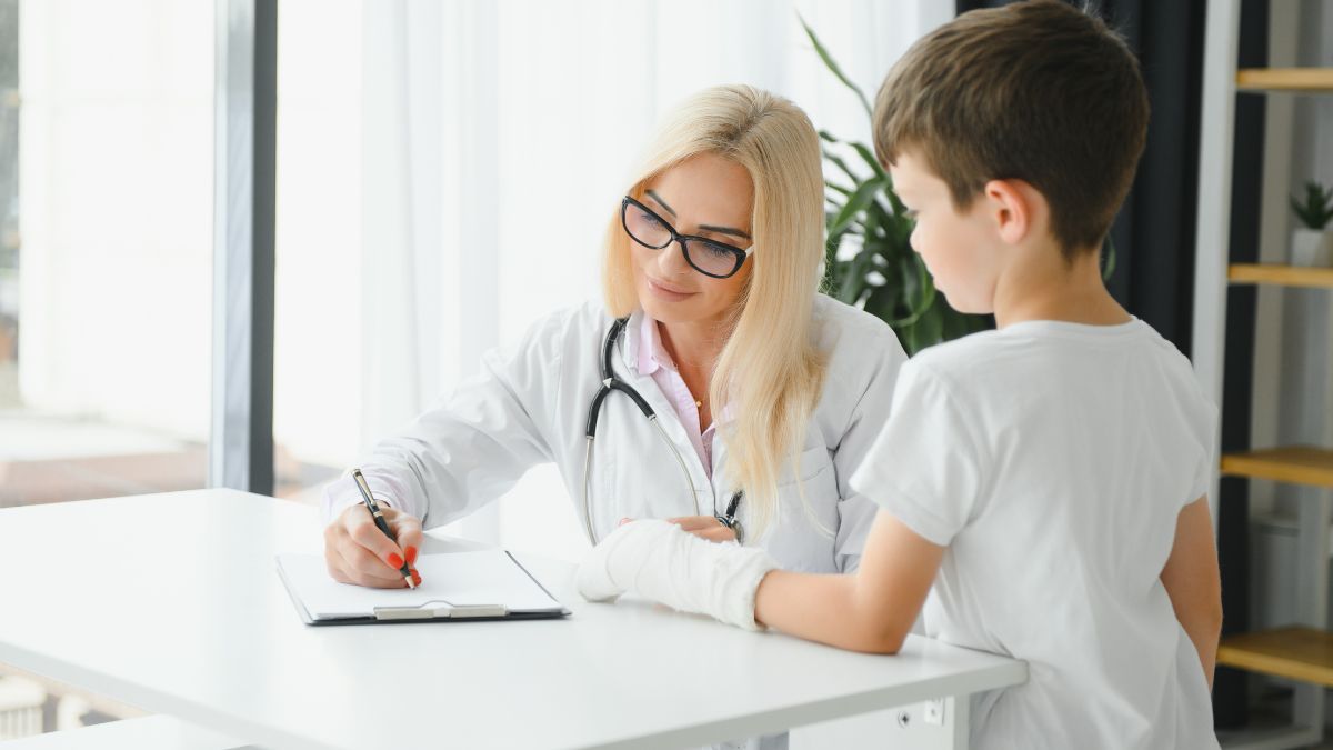 Se estima que el 85% de los accidentes pediátricos ocurren en el hogar y bajo la supervisión de un cuidador. Se estima que el 85% de los accidentes pediátricos ocurren en el hogar y bajo la supervisión de un cuidador.