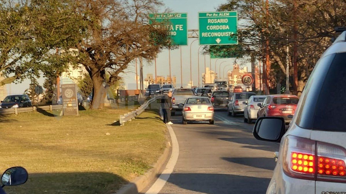 Choque en cadena complica el ingreso a la ciudad de Santa Fe por el Viaducto Oroño&nbsp;