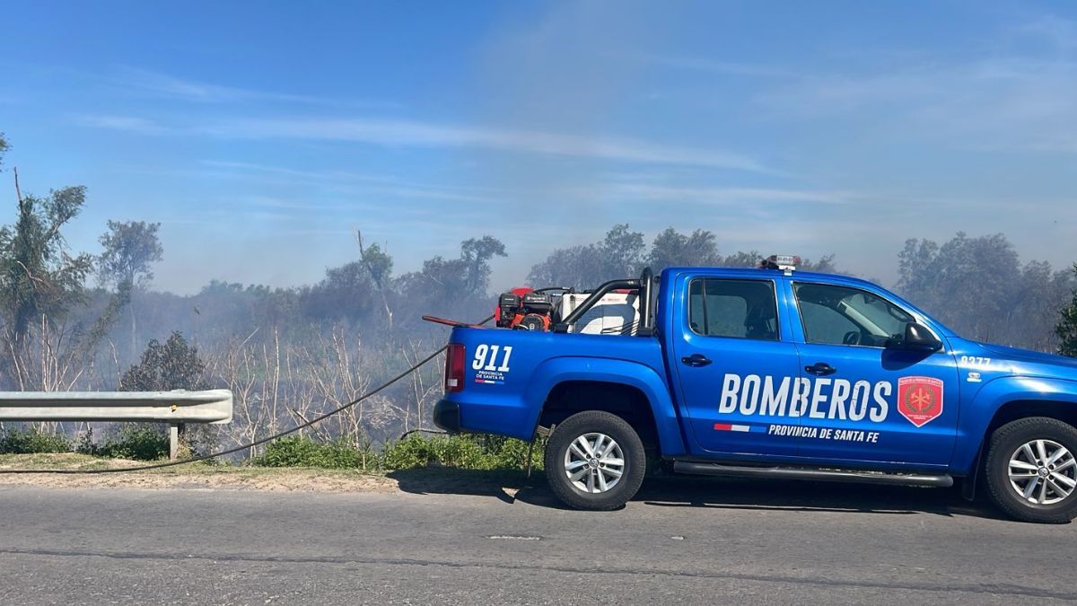 Bomberos zapadores trabajaron en el foco ígneo de Alto Verde.