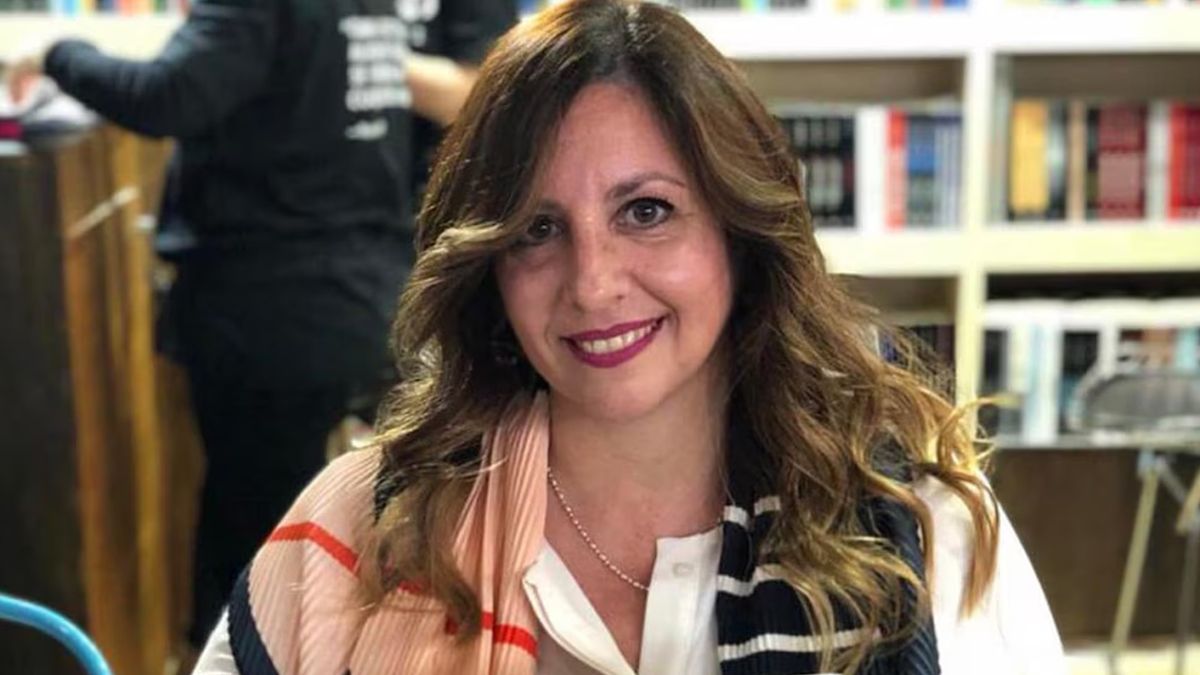 La argentina Karina Sarro se encuentra entre los diez finalistas que aspiran al premio de un millón de dólares.