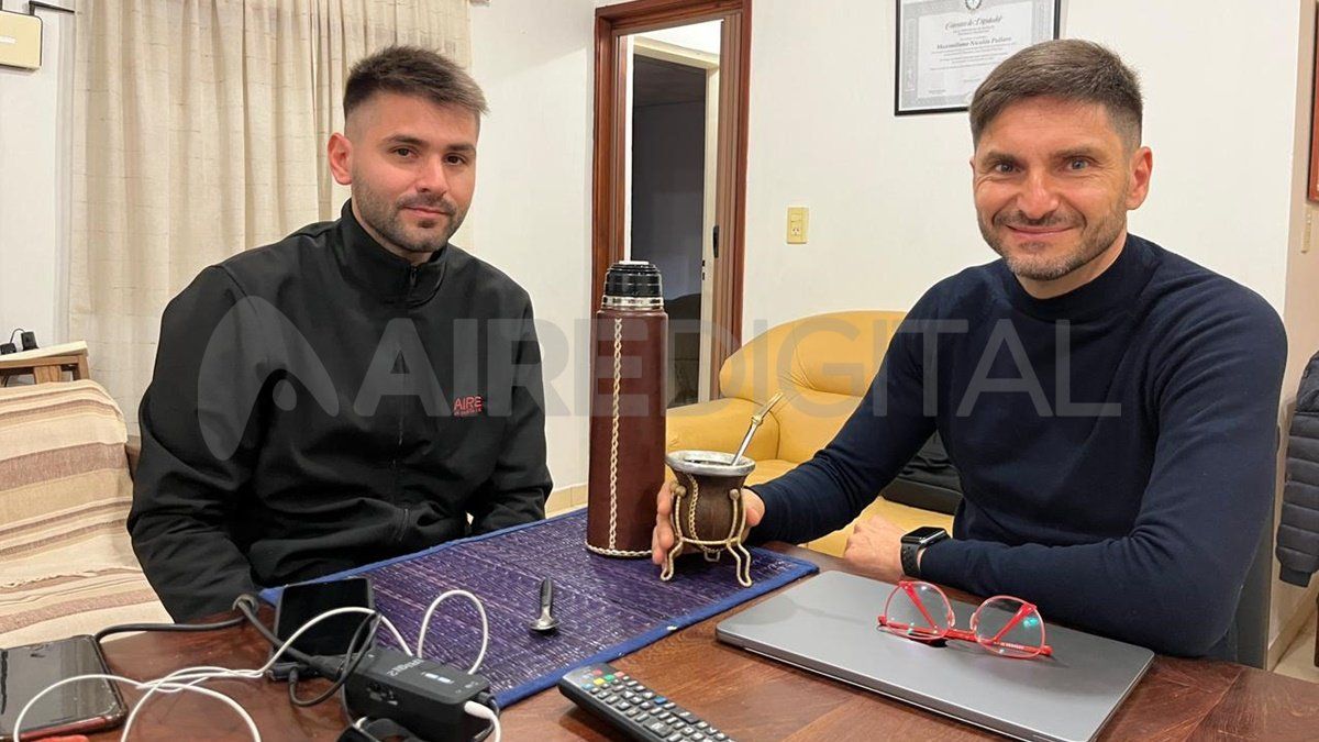 El candidato a gobernador Maximiliano Pullaro recibió a AIRE en su casa de la localidad de Hughes.&nbsp;