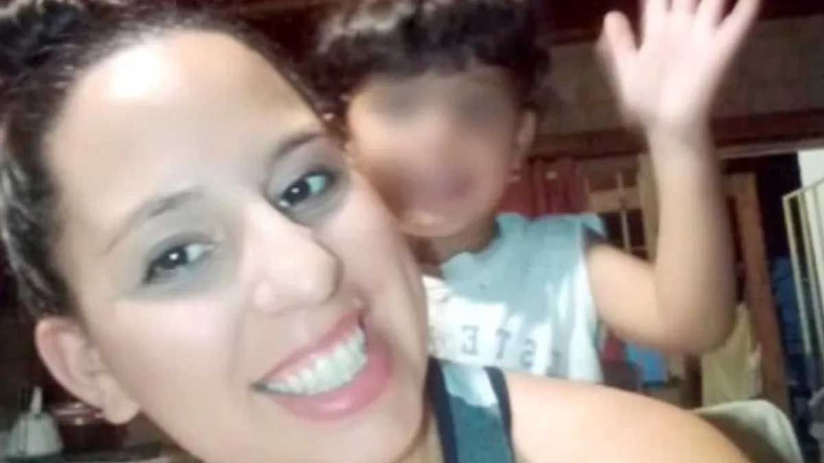 Mariana Ojeda (30) y su beba fueron encontradas por un familiar que llegó al lugar