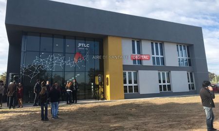 inauguraron el nuevo edificio tics del parque tecnologico del litoral centro inauguraron el nuevo edificio tics del parque tecnologico del litoral centro