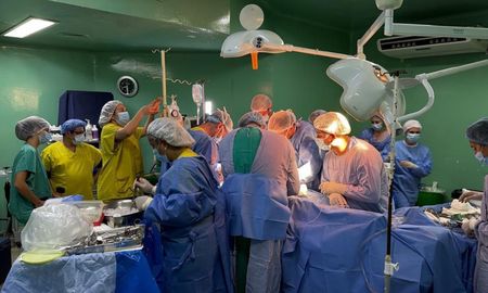 Una donación multiorgánica en el Hospital Cullen de Santa Fe movilizó cinco vuelos sanitarios. Una donación multiorgánica en el Hospital Cullen de Santa Fe movilizó cinco vuelos sanitarios.