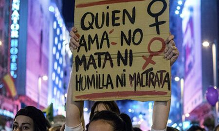 lo denuncio por violencia de genero, le pusieron una tobillera electronica y lo obligaron a mudarse lo denuncio por violencia de genero, le pusieron una tobillera electronica y lo obligaron a mudarse