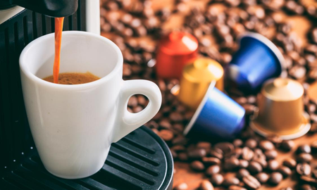 Escrachó a su empleada doméstica por hacerse un café con sus cápsulas y la destrozaron en redes Escrachó a su empleada doméstica por hacerse un café con sus cápsulas y la destrozaron en redes