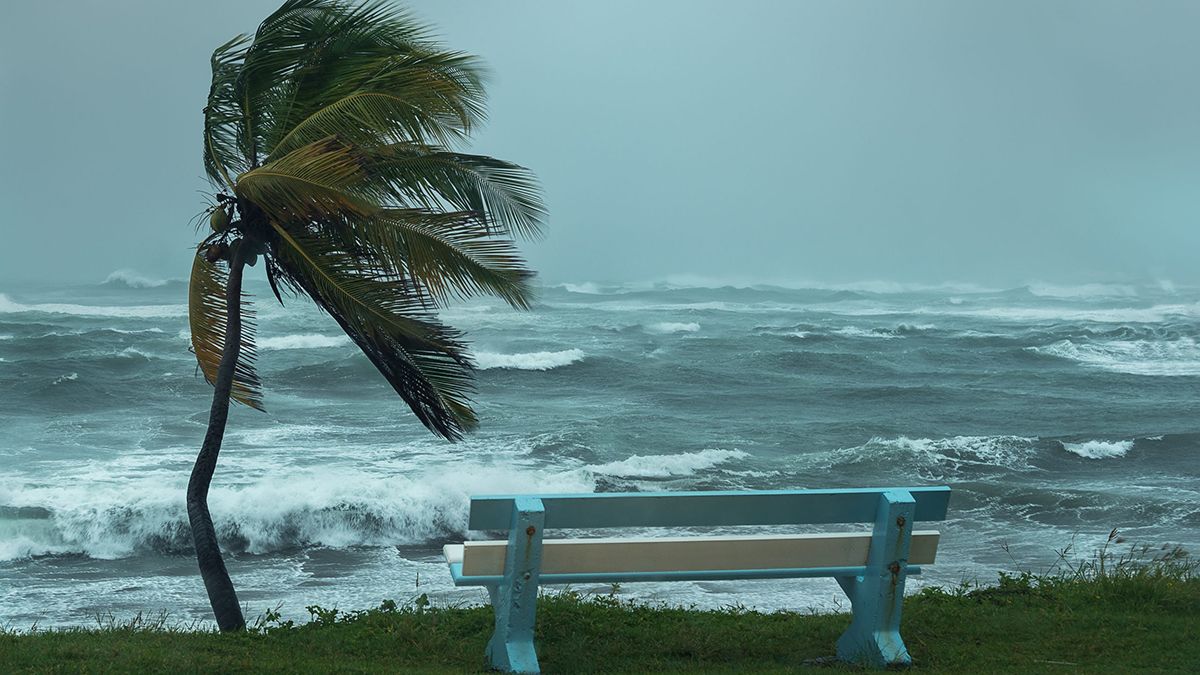 Elsa se moverá cerca de Jamaica y parte del este de Cuba