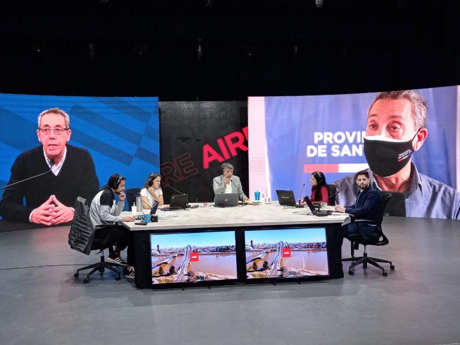 El secretario de Salud Jorge Prieto informó de forma exclusiva a Aire de Santa Fe el arribo de 39.000 Sputnik V que permitirán reanudar el operativo de vacunación de primeras dosis en la provincia.