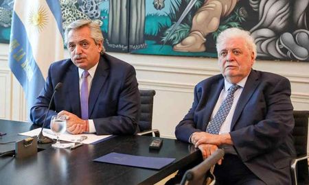 Cuando el presidente se comunicó con González García, éste se excusó diciendo que estaba en Entre Ríos deslindando responsabilidades. Cuando el presidente se comunicó con González García, éste se excusó diciendo que estaba en Entre Ríos deslindando responsabilidades.