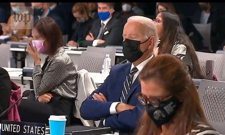Joe Biden se durmió en la cumbre del clima en Glasgow. Joe Biden se durmió en la cumbre del clima en Glasgow.