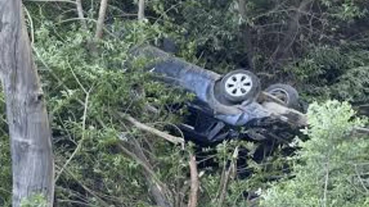 El vehículo donde iba la víctima cayó por un barranco de unos de 70 metros.