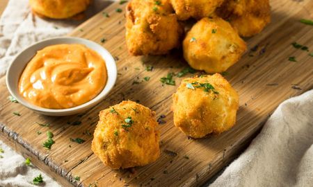Croquetas de brócoli y queso: la receta perfecta para sorprender a los más pequeños Croquetas de brócoli y queso: la receta perfecta para sorprender a los más pequeños