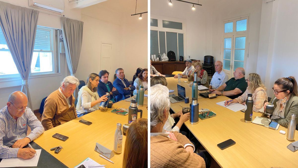 Este viernes, en el puerto local, la Mesa de Enlace y dirigentes santafesinos desarrollaron un encuentro de trabajo.